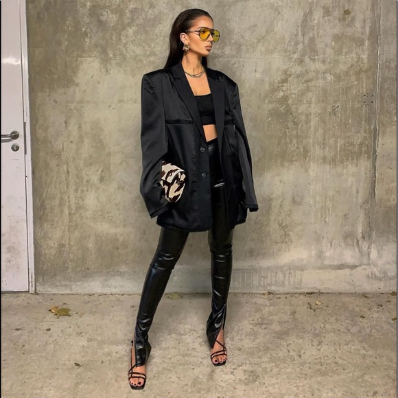 ZARA EXTRA LONG FAUX LEATHER LEGGINGS - Picture 7 of 7